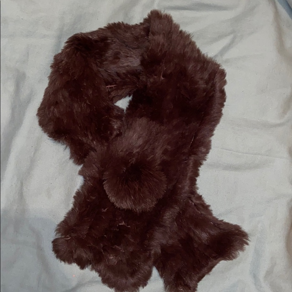 Genuine fur collar by Danier